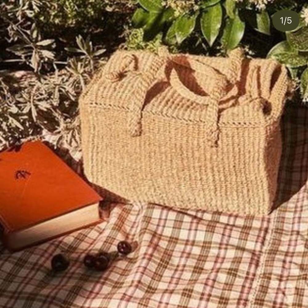 DÔEN Adrian Basket Natural Collectable - Picture 4 of 11